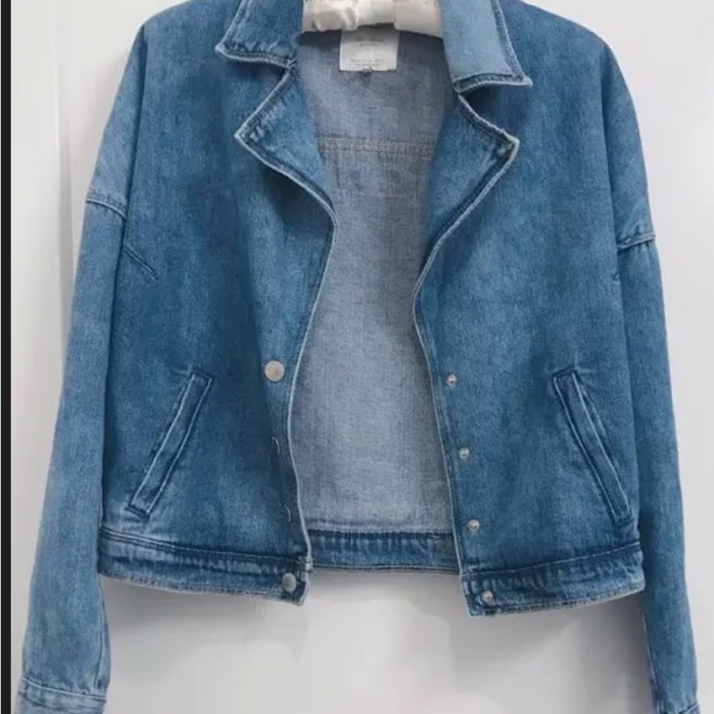 Zara Blue Jean Jacket Modern Cropped Design